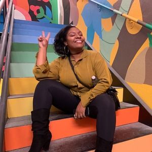 Meet your Posher, Jazmine